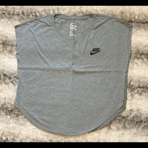 Nike Women's Gray Top